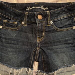 AE stretch shorts size 00